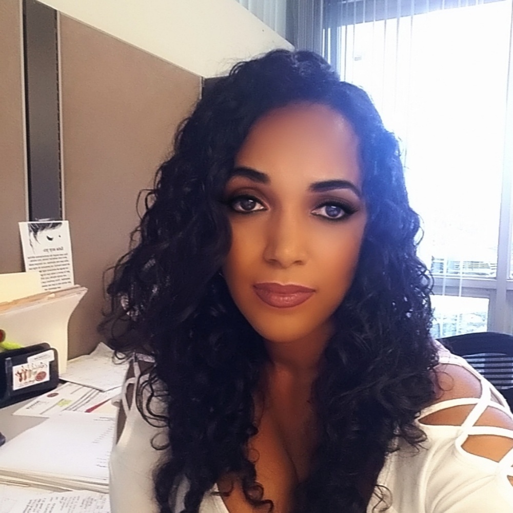 Meet your Posher, Elizabeth